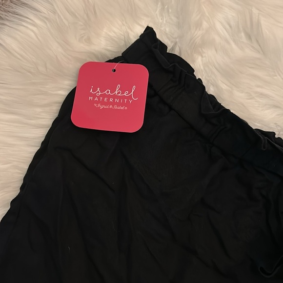 ⭐️NWT Maternity Pull on Shorts - Picture 3 of 5